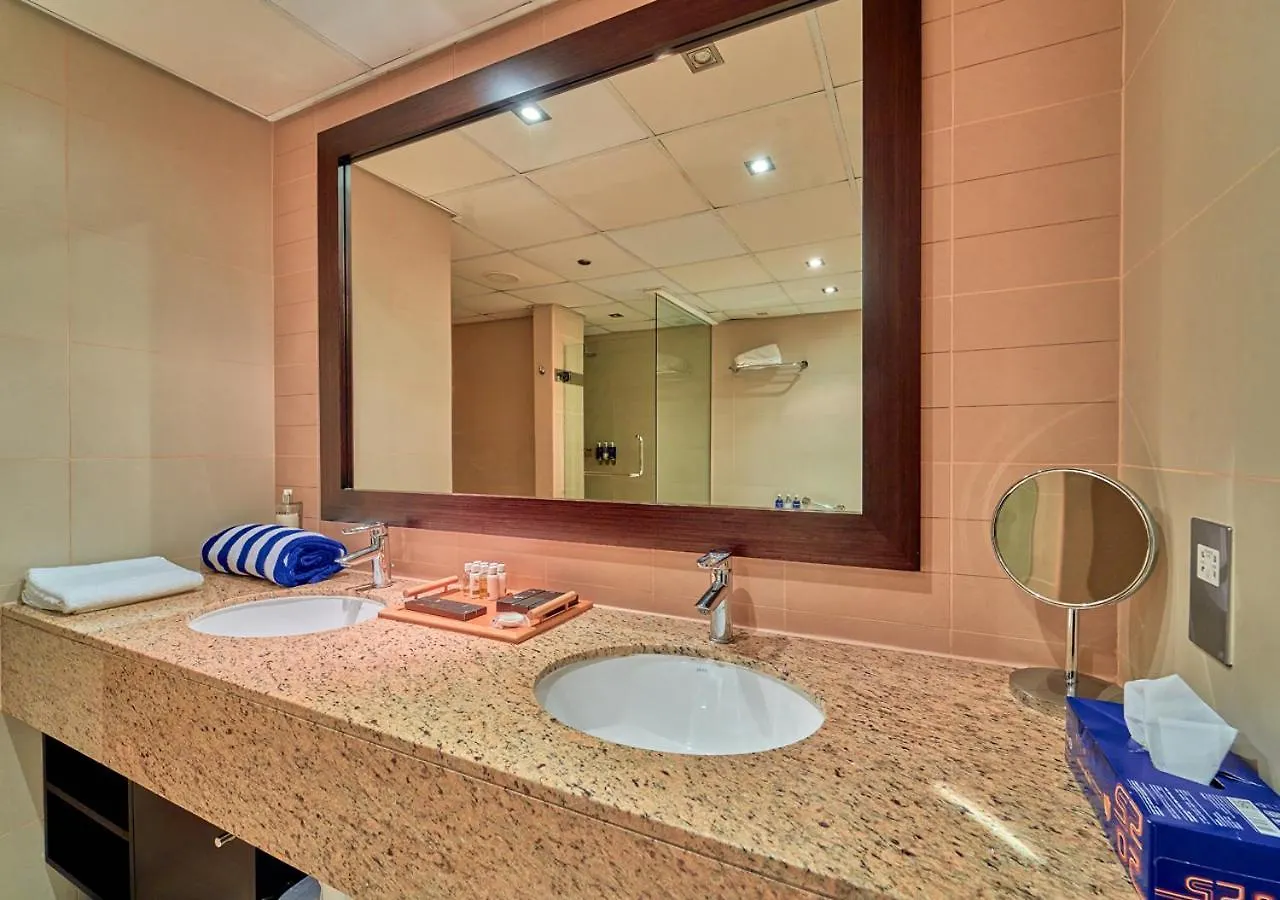 Apartment Retreat By Voye Homes Inside Anantara With Resort Access & Private Beach In Palm Jumeirah Dubai