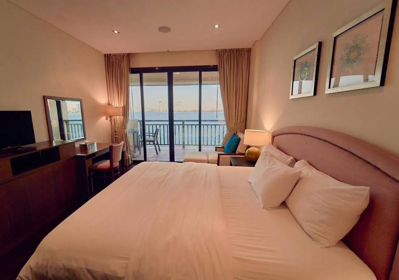 Apartment Retreat By Voye Homes Inside Anantara With Resort Access & Private Beach In Palm Jumeirah Dubai United Arab Emirates